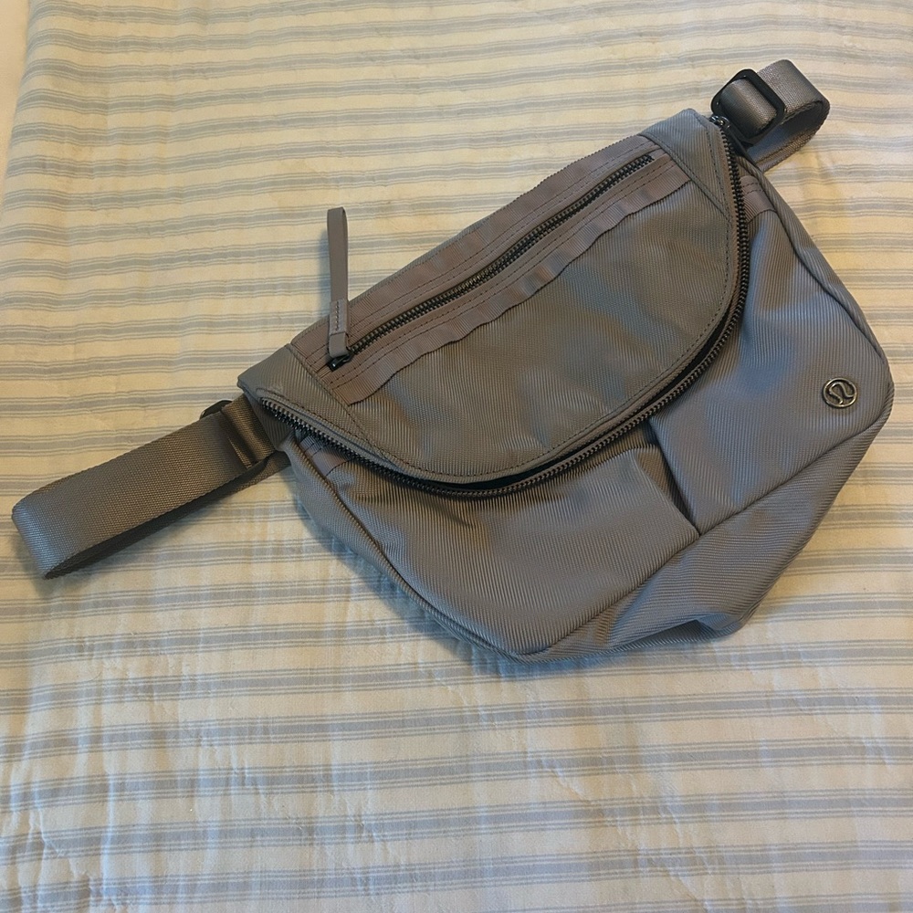 Lulu Lemon Grey Hip Bag/Purse